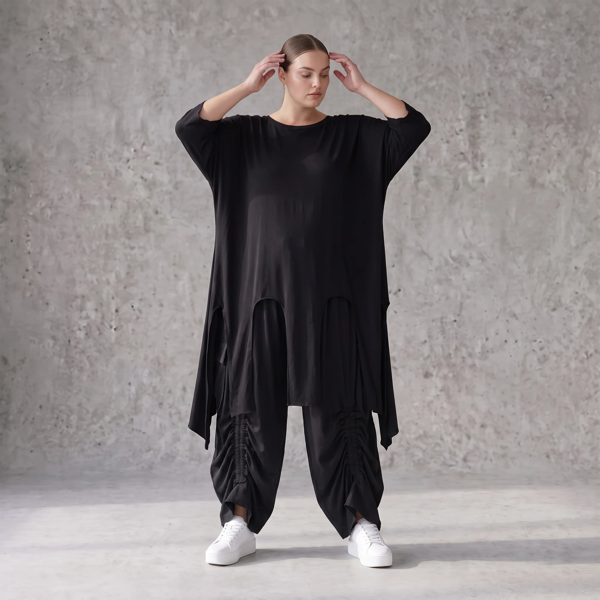 Damen Shirt Avantgarde Lyocell Schwarz, A-Linie, Kurzarm, Volant, Oversize große Größen – AKH Premium
