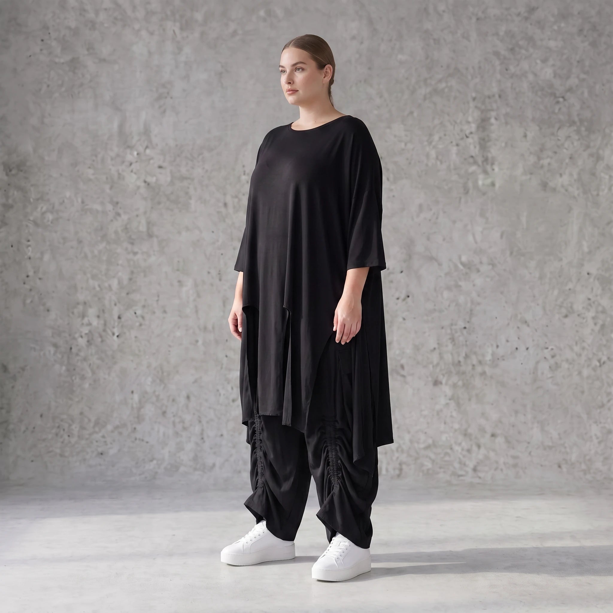 Damen Shirt Avantgarde Lyocell Schwarz, A-Linie, Kurzarm, Volant, Oversize große Größen – AKH Premium