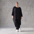 Damen Shirt Avantgarde Lyocell Schwarz, gerader Schnitt, Kurzarm, Volant, Oversize große Größen – AKH Premium