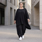 Damen Shirt Avantgarde Lyocell Schwarz, gerader Schnitt, Kurzarm, Volant, Oversize große Größen – AKH Premium