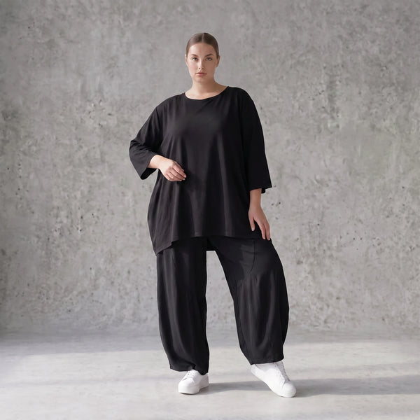 Damen Hose Avantgarde Lyocell Schwarz, Ballonschnitt, Oversize große Größen – AKH Premium