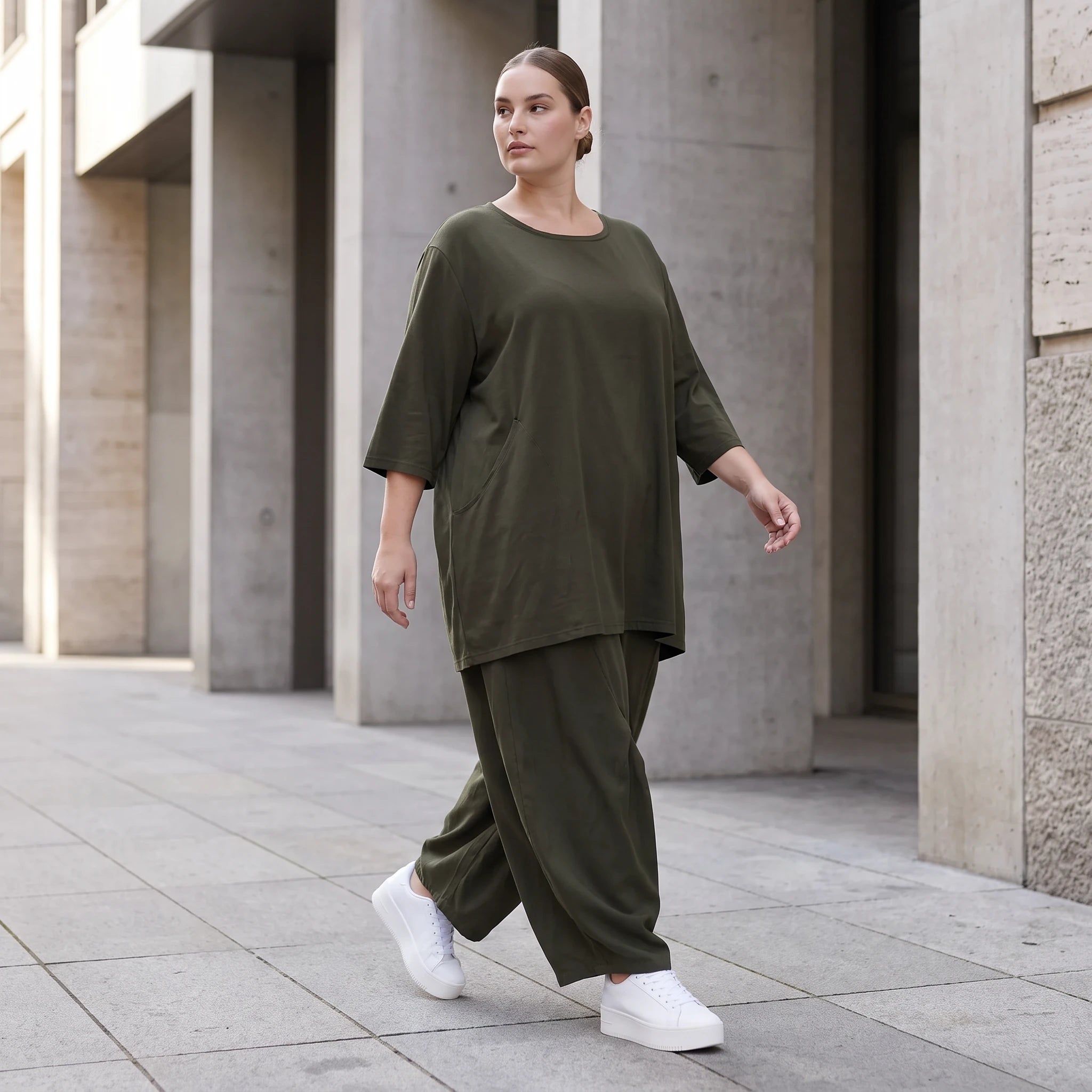 Damen Hose Avantgarde Lyocell Khaki, Ballonschnitt, Oversize große Größen – AKH Premium