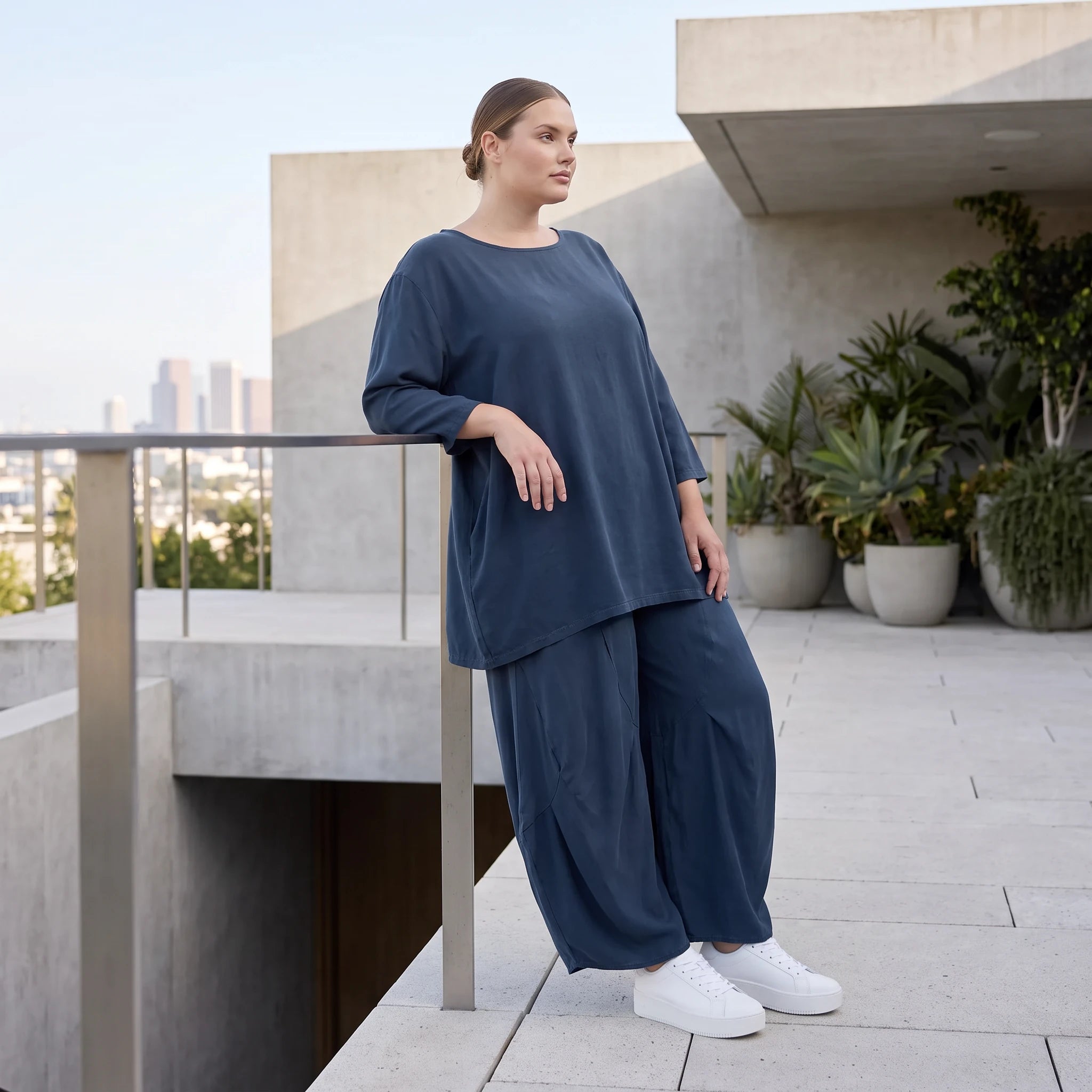 Damen Hose Avantgarde Lyocell Petrol, Ballonschnitt, Flügeltaschen, Oversize große Größen – AKH Premium