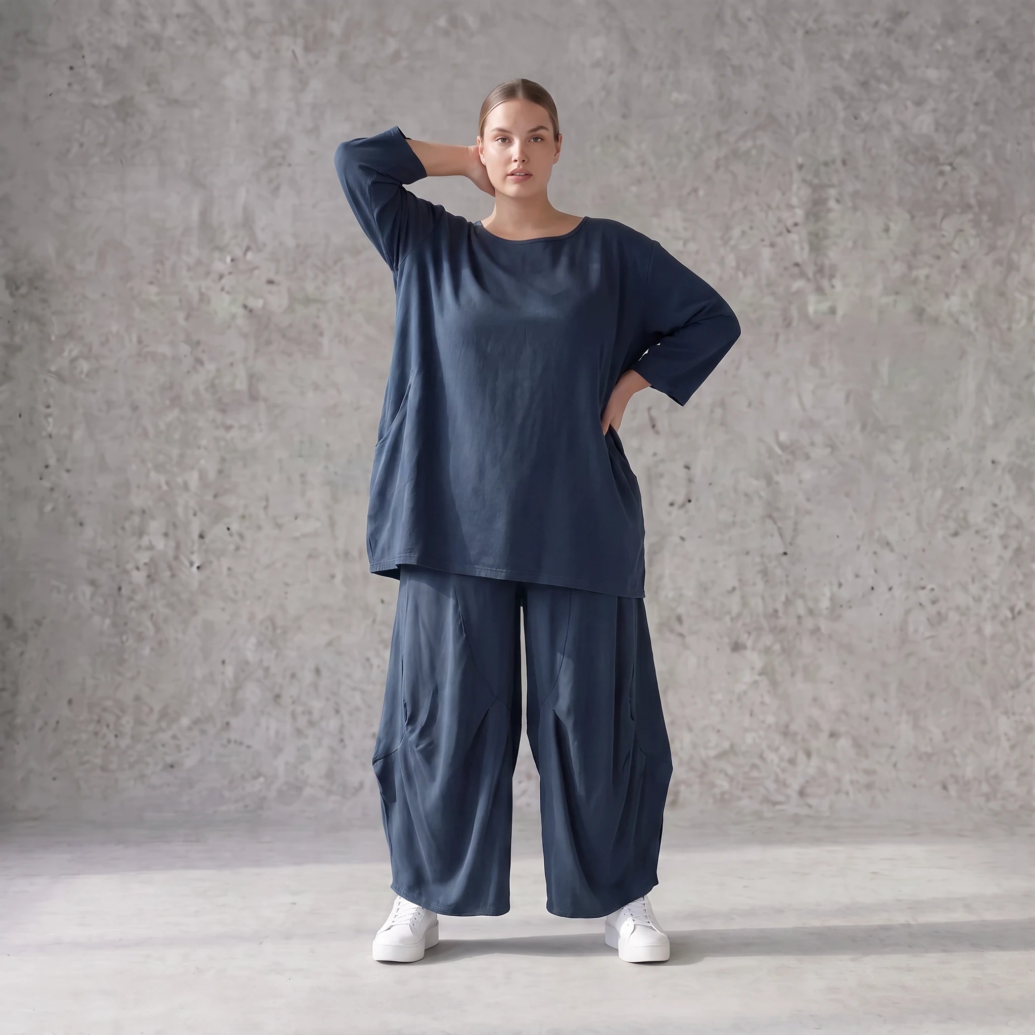 Damen Hose Avantgarde Lyocell Petrol, Ballonschnitt, Flügeltaschen, Oversize große Größen – AKH Premium