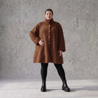 Braune Teddyjacke in A-Linie mit Kellerfalte Stehkragen und Knopfleiste für Winter