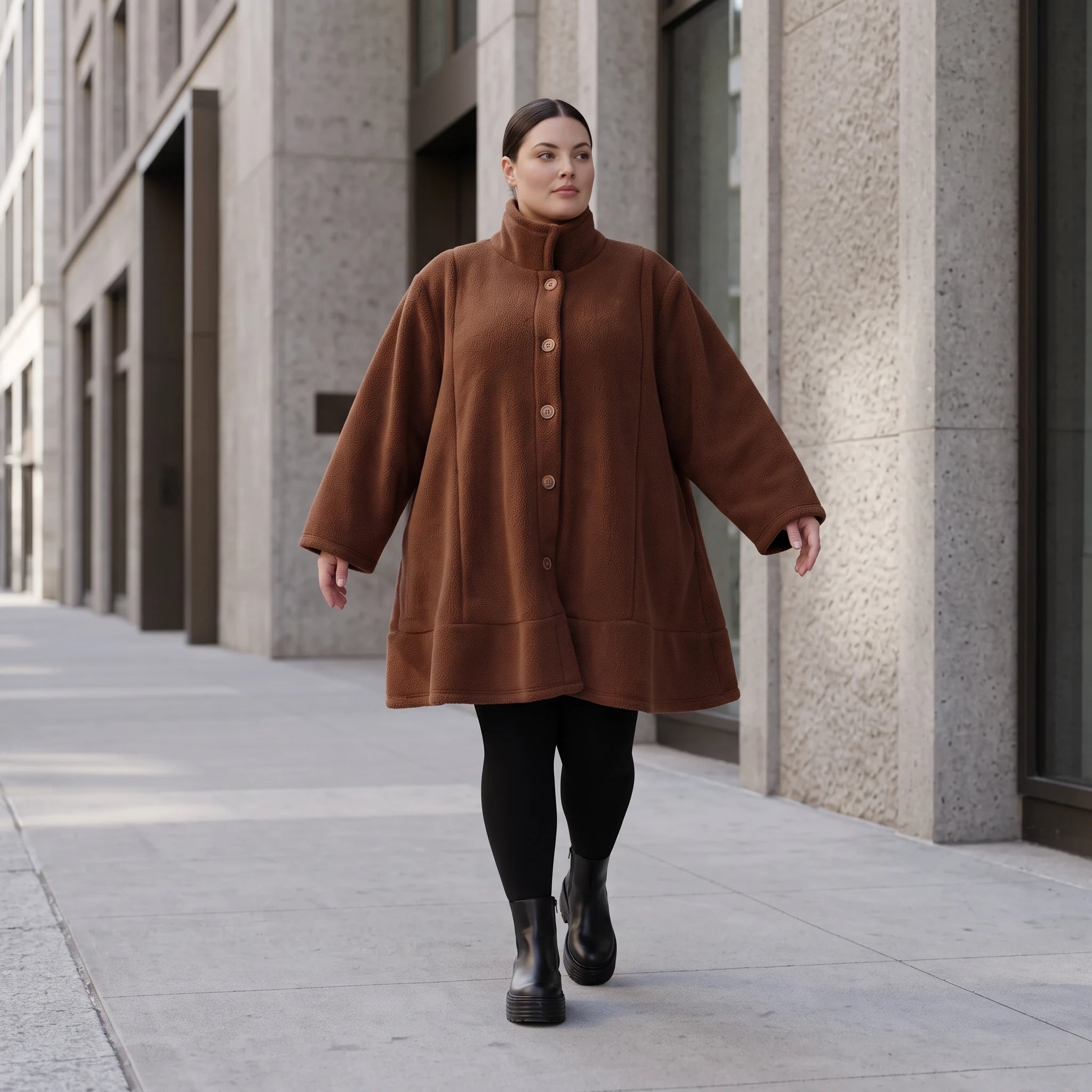 Braune Teddyjacke in A-Linie mit Kellerfalte Stehkragen und Knopfleiste für Winter