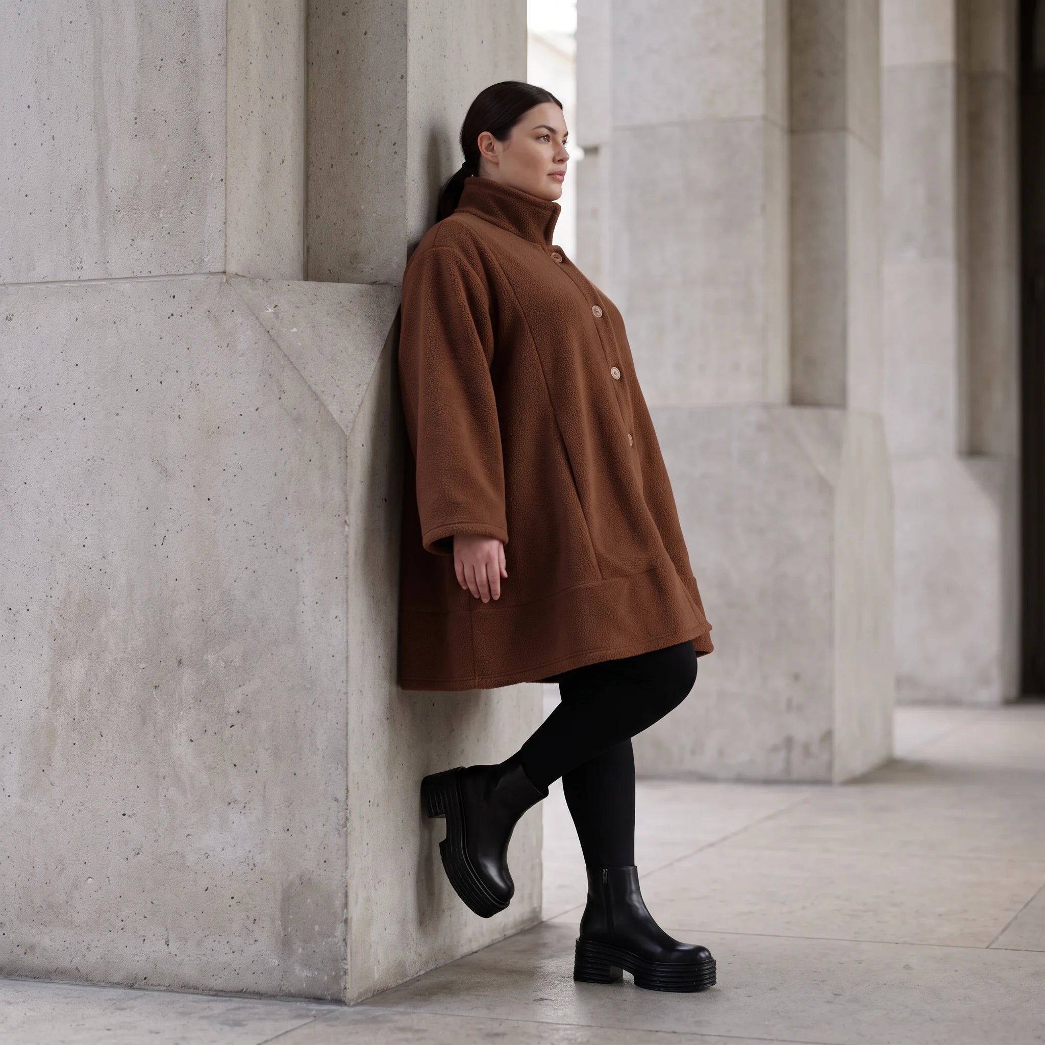 Braune Teddyjacke in A-Linie mit Kellerfalte Stehkragen und Knopfleiste für Winter