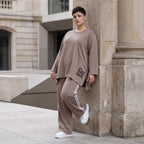 Longsleeve in Taupe aus French Terry mit Grafikprint und A-Linie im lässigen Streetstyle