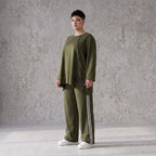 Langarmshirt in A-Linie aus French Terry mit Grafikprint und außenliegenden Ziernähten