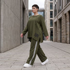 Langarmshirt in A-Linie aus French Terry mit Grafikprint und außenliegenden Ziernähten