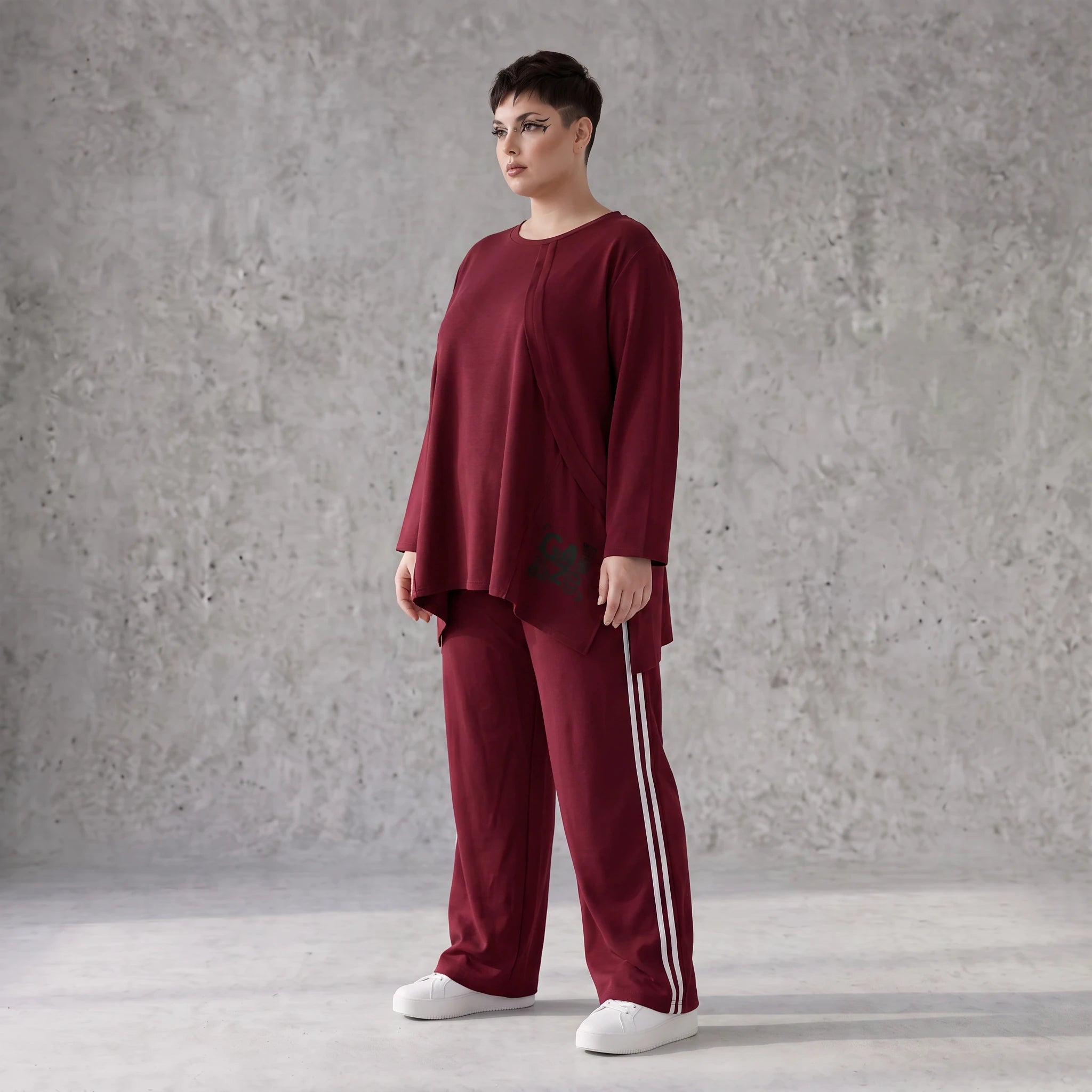 Bordeaux Langarmshirt in A-Linie aus French Terry mit Außennähten und Grafikprintdetail