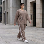 Sweatshirt aus French Terry mit Smileyprint und asymmetrischer Tasche in gerundeter Form
