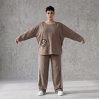 Sweatshirt aus French Terry mit Smileyprint und asymmetrischer Tasche in gerundeter Form