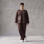 Braunes French Terry Shirt mit Smileyprint Tasche Rundhals weich gerundete Form 7/8-Arm