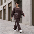 Braunes French Terry Shirt mit Smileyprint Tasche Rundhals weich gerundete Form 7/8-Arm