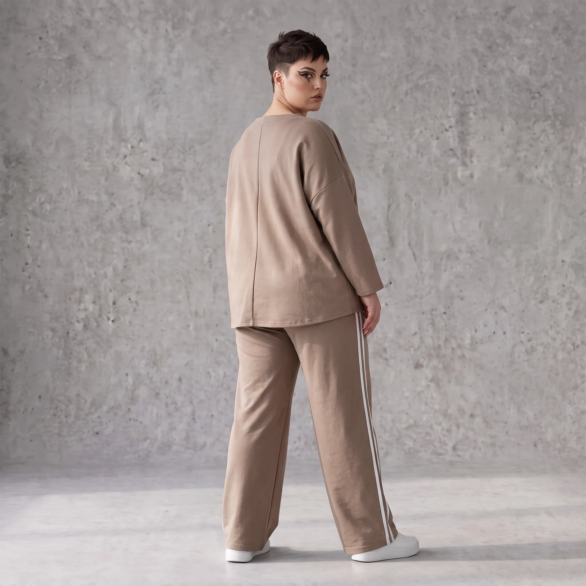 Jogger-Hose im Retro College Look aus French Terry mit weißen Kontraststreifen Ballonform