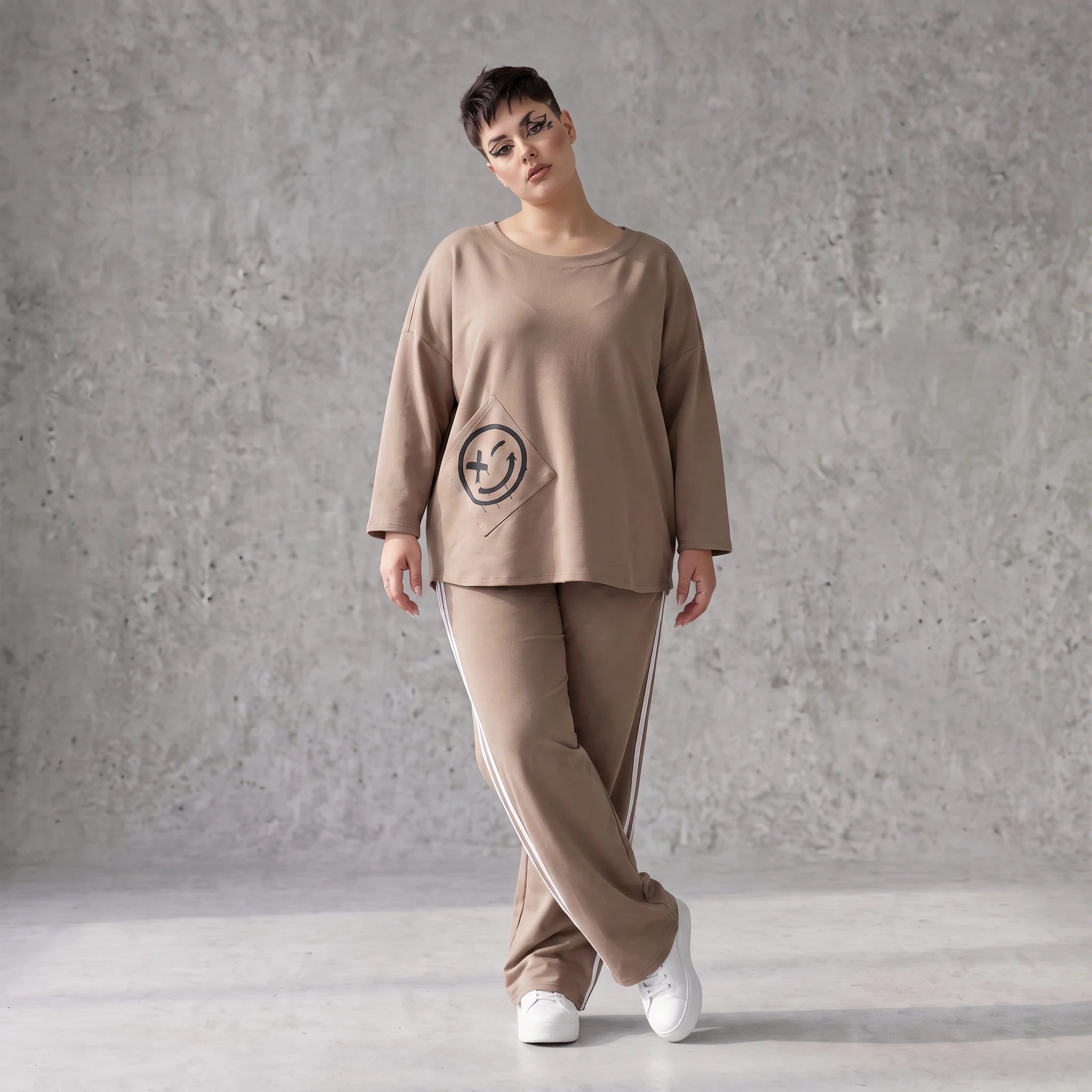 Jogger-Hose im Retro College Look aus French Terry mit weißen Kontraststreifen Ballonform