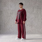 Kastiges Langarmshirt aus French Terry mit Statement Print und sichtbaren Außennähten