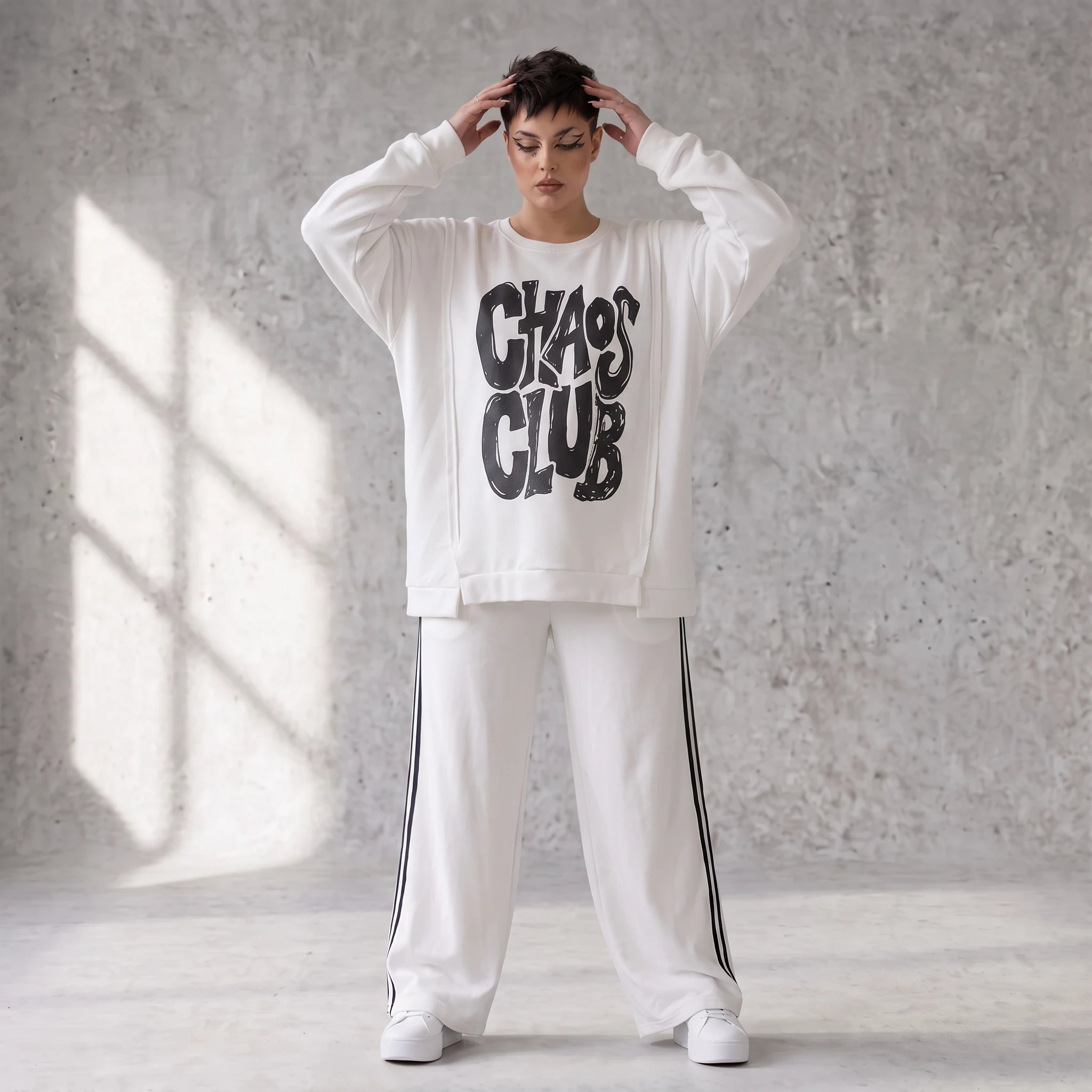 Kastiges Langarmshirt mit Statement Print und Außennähten aus French Terry Stretch urban