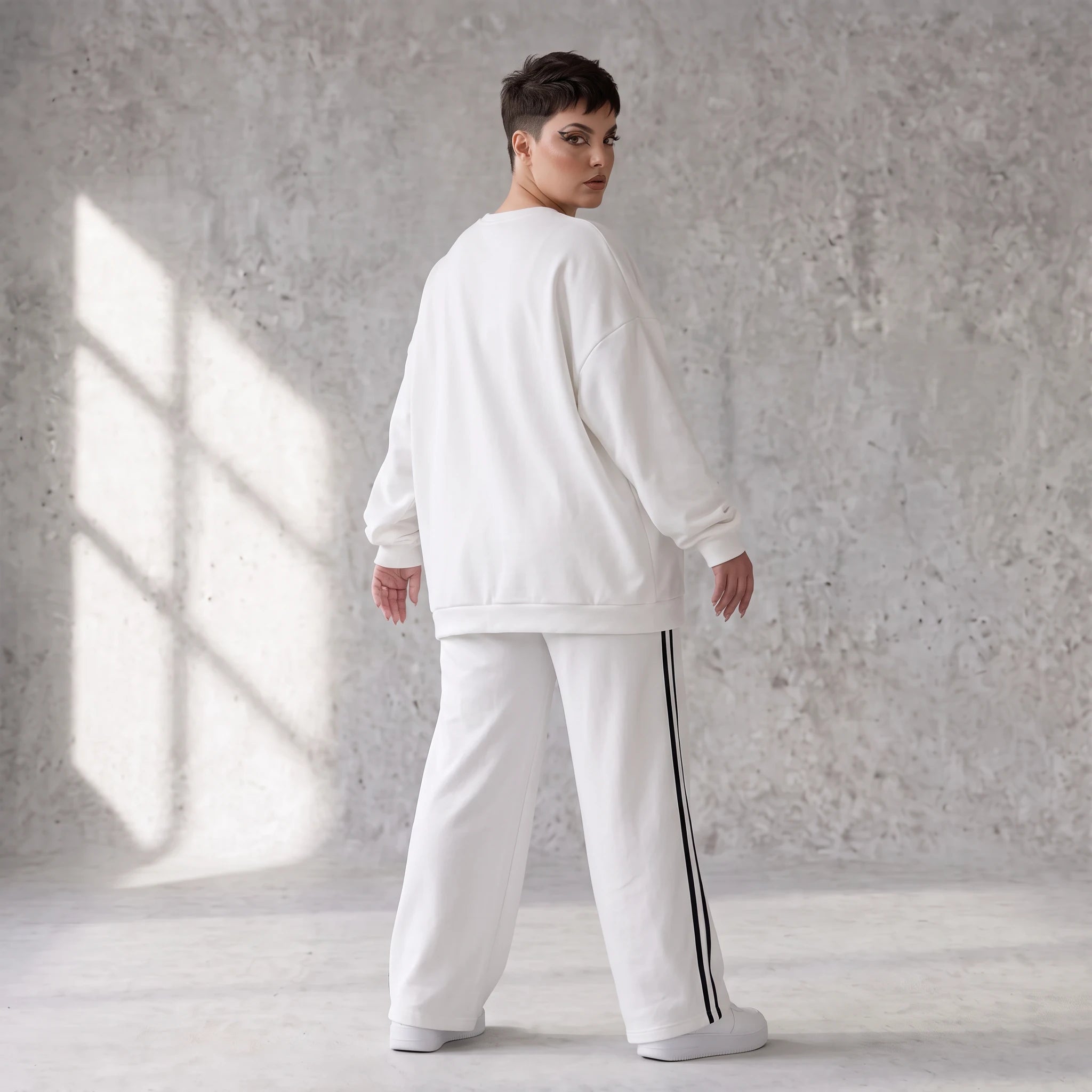 Kastiges Langarmshirt mit Statement Print und Außennähten aus French Terry Stretch urban