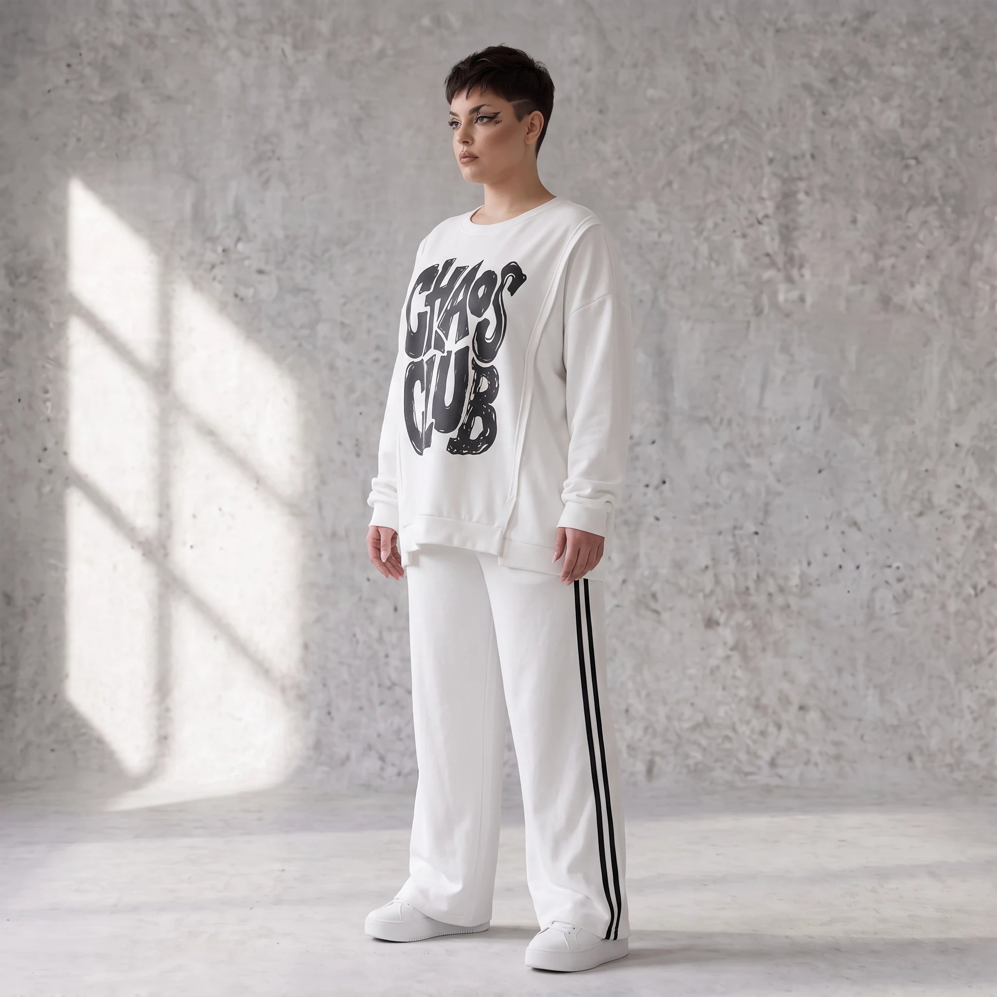 Kastiges Langarmshirt mit Statement Print und Außennähten aus French Terry Stretch urban