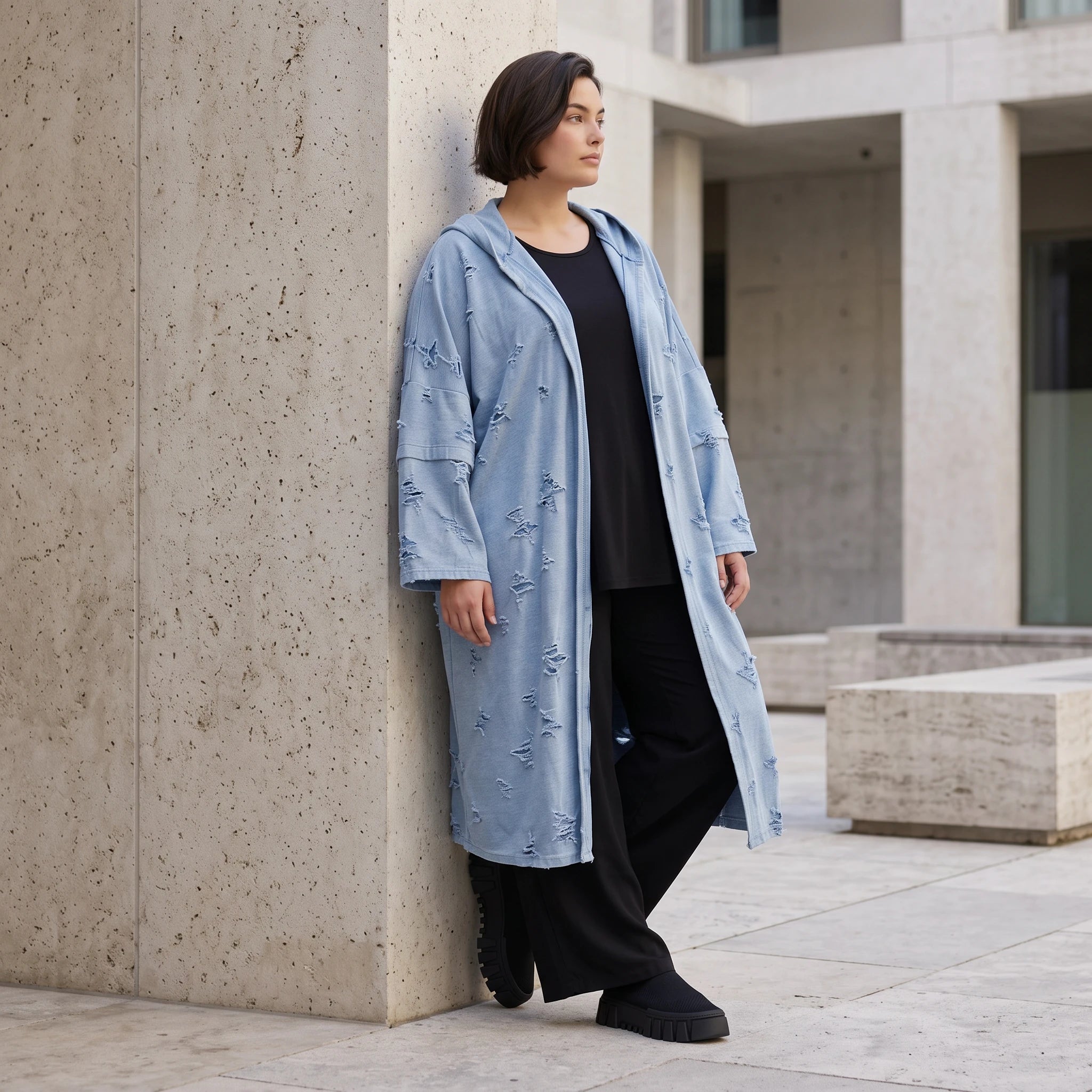 Jeansblauer Kapuzencardigan aus Baumwolljersey mit Elasthan mit lockerem geradem Schnitt