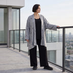 Cardigan aus staubgrauem Jersey mit Sternenmotiv in Destroyed Optik und offenem Schnitt