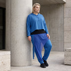 Karottenhose in Royalblau aus Travellerstoff mit Stretch Tülldetails Schnürung Taschen