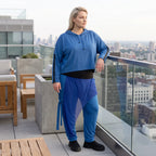 Karottenhose in Royalblau aus Travellerstoff mit Stretch Tülldetails Schnürung Taschen