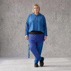 Royalblauer Hoody aus leichtem Travellergewebe mit Elasthan in kastiger lockerer Passform