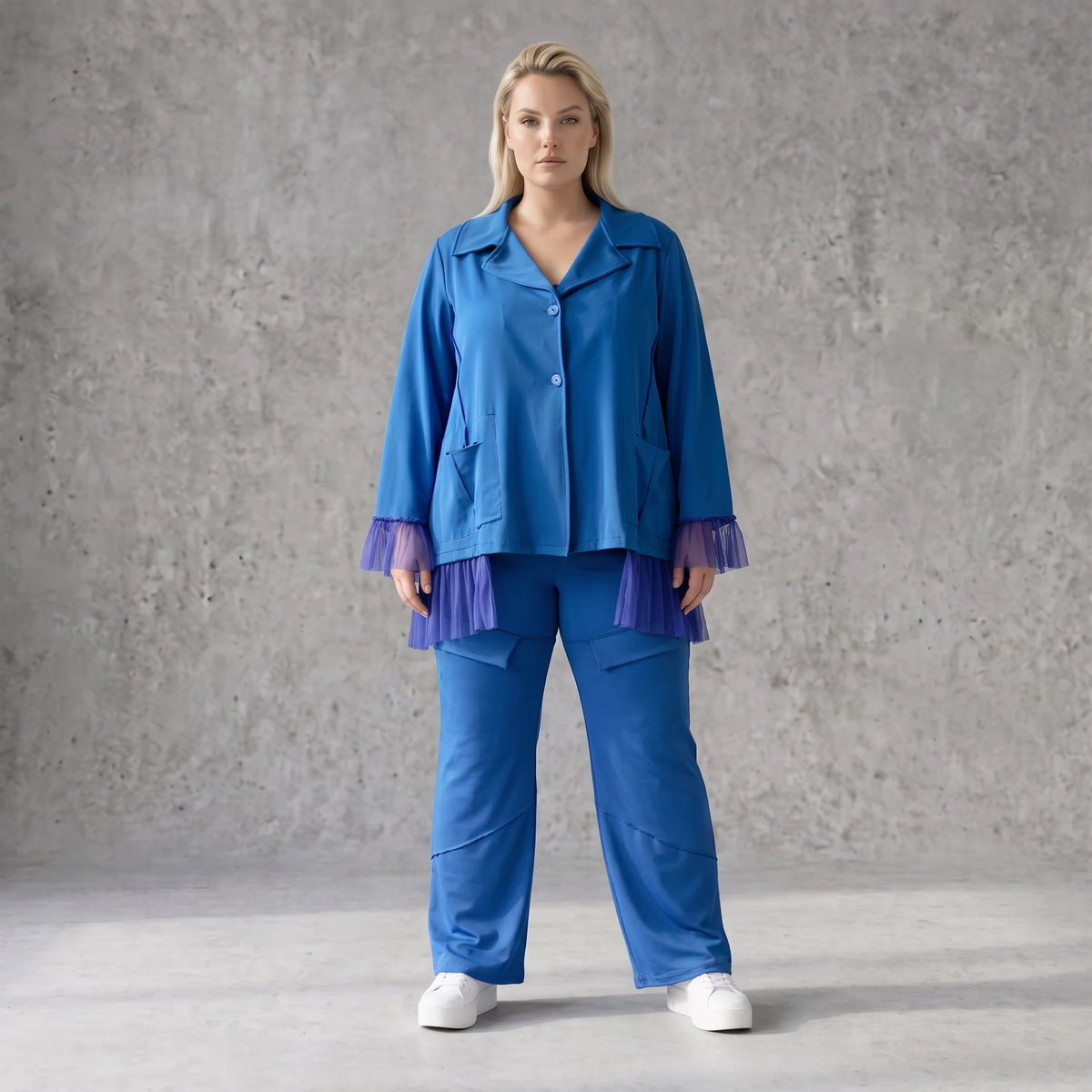 Royalblaue Schlupfhose mit geradem Bein elastisch mit Zierklappen und sichtbarer Naht