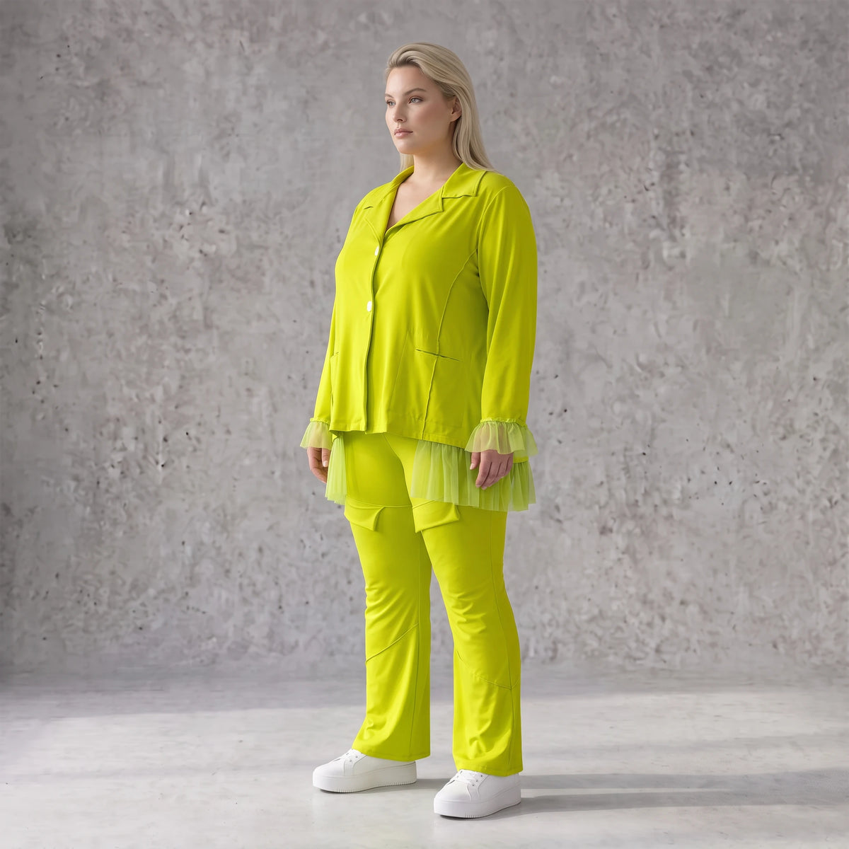 Limette Travellerbluse in A-Linie mit Hemdkragen locker fallend formstabil bequem sanft