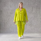 Limette Travellerbluse in A-Linie mit Hemdkragen locker fallend formstabil bequem sanft