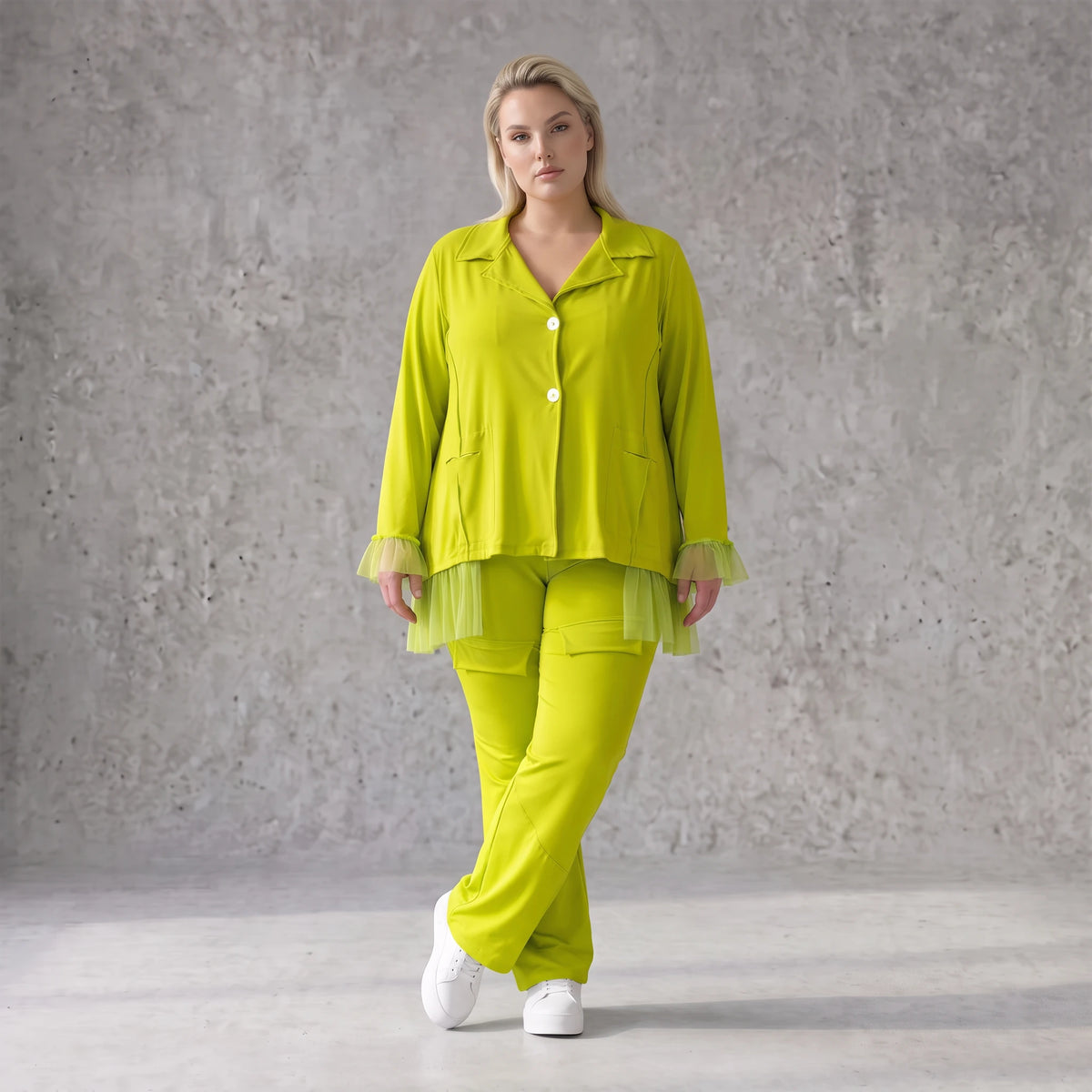Limette Travellerbluse in A-Linie mit Hemdkragen locker fallend formstabil bequem sanft