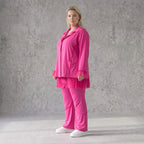 Fuchsia Travellerbluse mit Tüllbesatz und Overlocknaht leichte knitterarme Hemdbluse