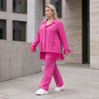 Fuchsia Travellerbluse mit Tüllbesatz und Overlocknaht leichte knitterarme Hemdbluse