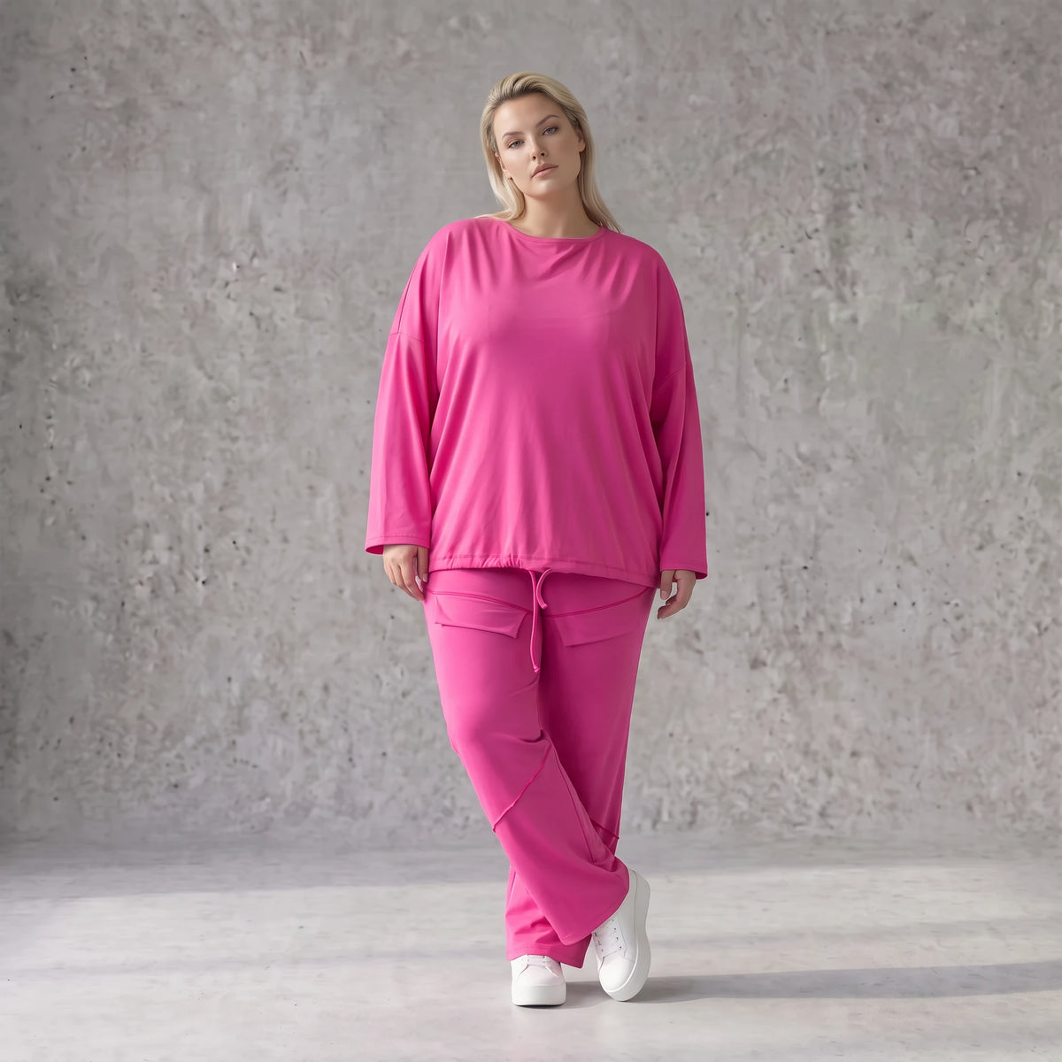 Langarmshirt in Fuchsia aus Travellerstoff mit Stretch kastig geschnitten mit Tunnelzug