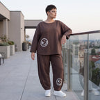 Ballonhose in Espresso aus French Terry mit Smiley Druck und Biesennähten bequem weich