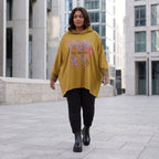 Kapuzensweatshirt in Camel mit Leoprint aus French Terry in gerader Form länger hinten