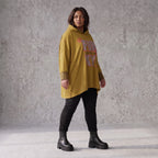 Kapuzensweatshirt in Camel mit Leoprint aus French Terry in gerader Form länger hinten