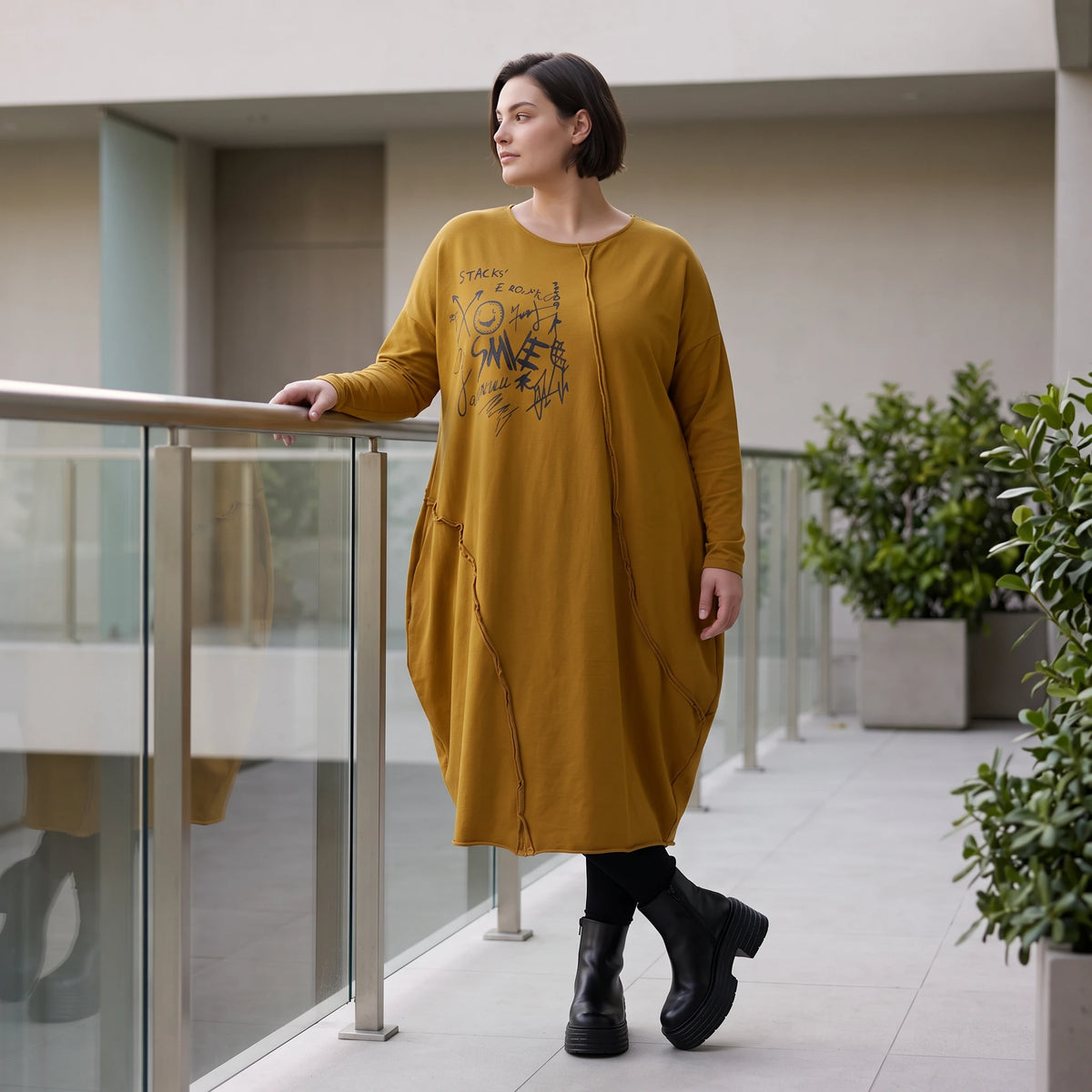French Terry Kleid in OldCamel mit Elasthan in Ballonform locker weich Made in Italy