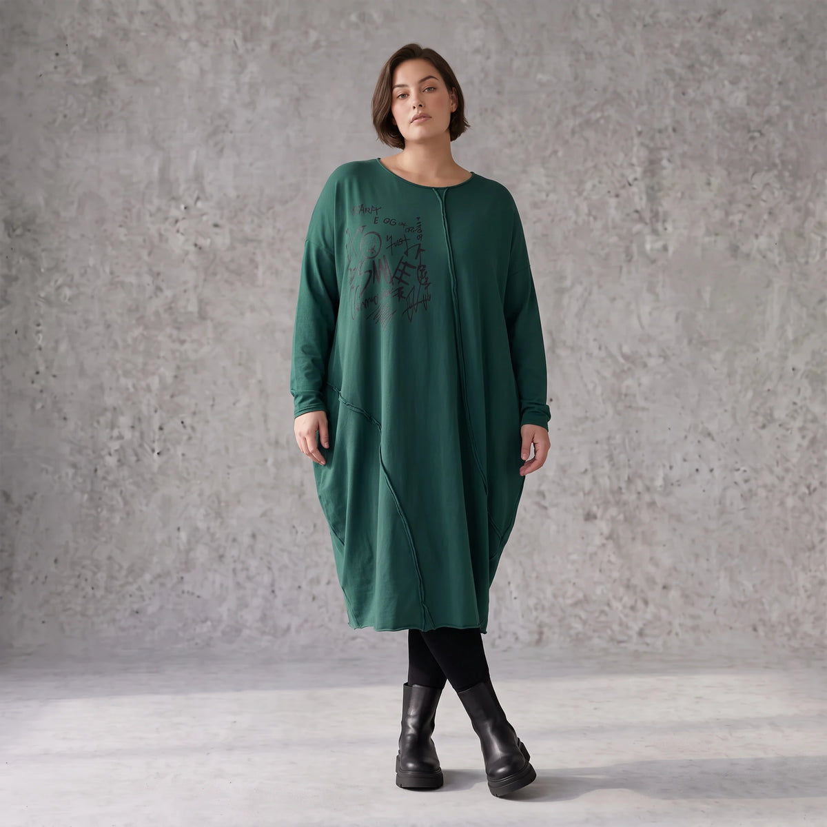 Ballonkleid in OldGreen aus French Terry mit Rundhals und Langarm mit Seitennahttaschen