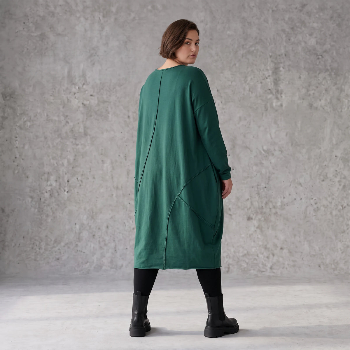 Ballonkleid in OldGreen aus French Terry mit Rundhals und Langarm mit Seitennahttaschen