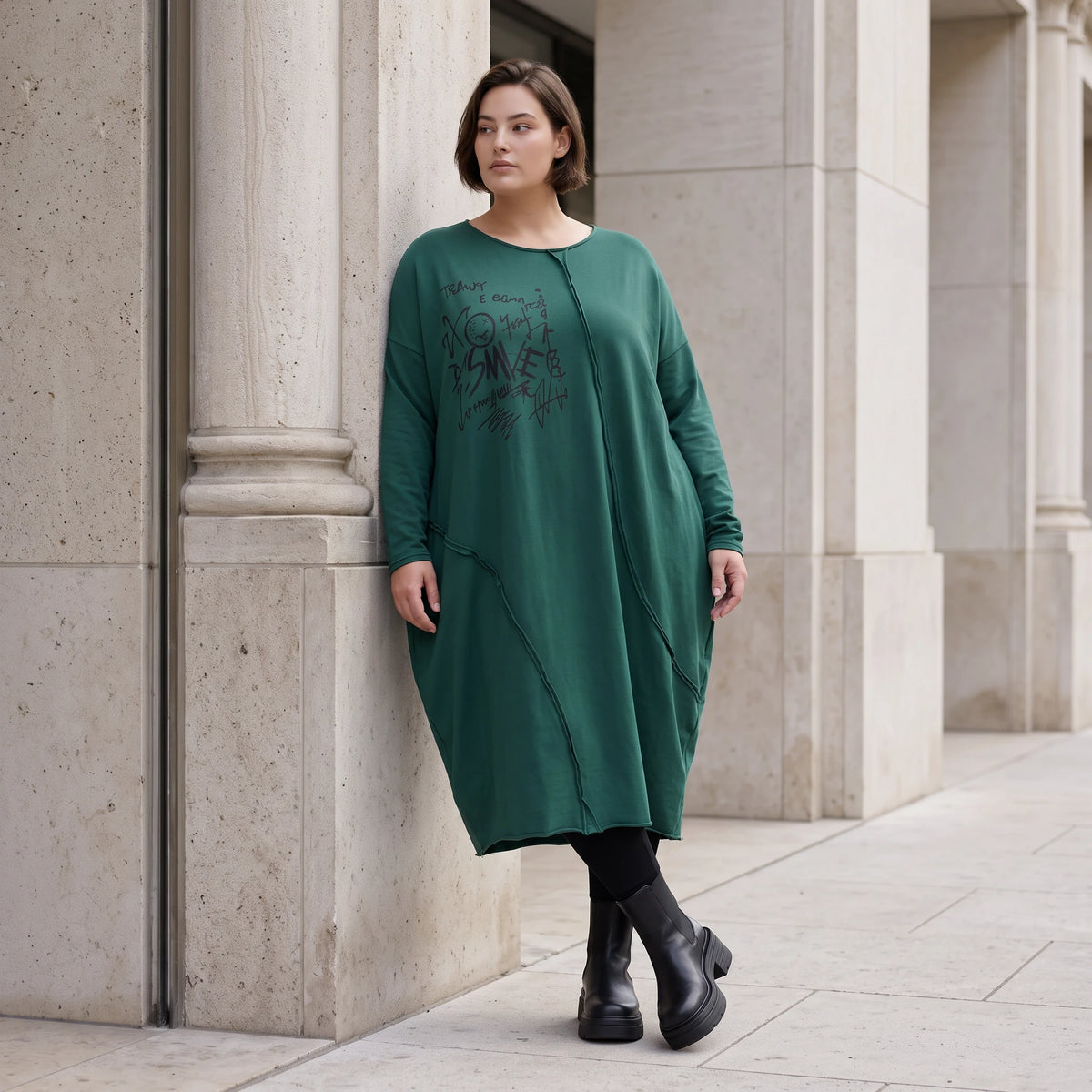 Ballonkleid in OldGreen aus French Terry mit Rundhals und Langarm mit Seitennahttaschen