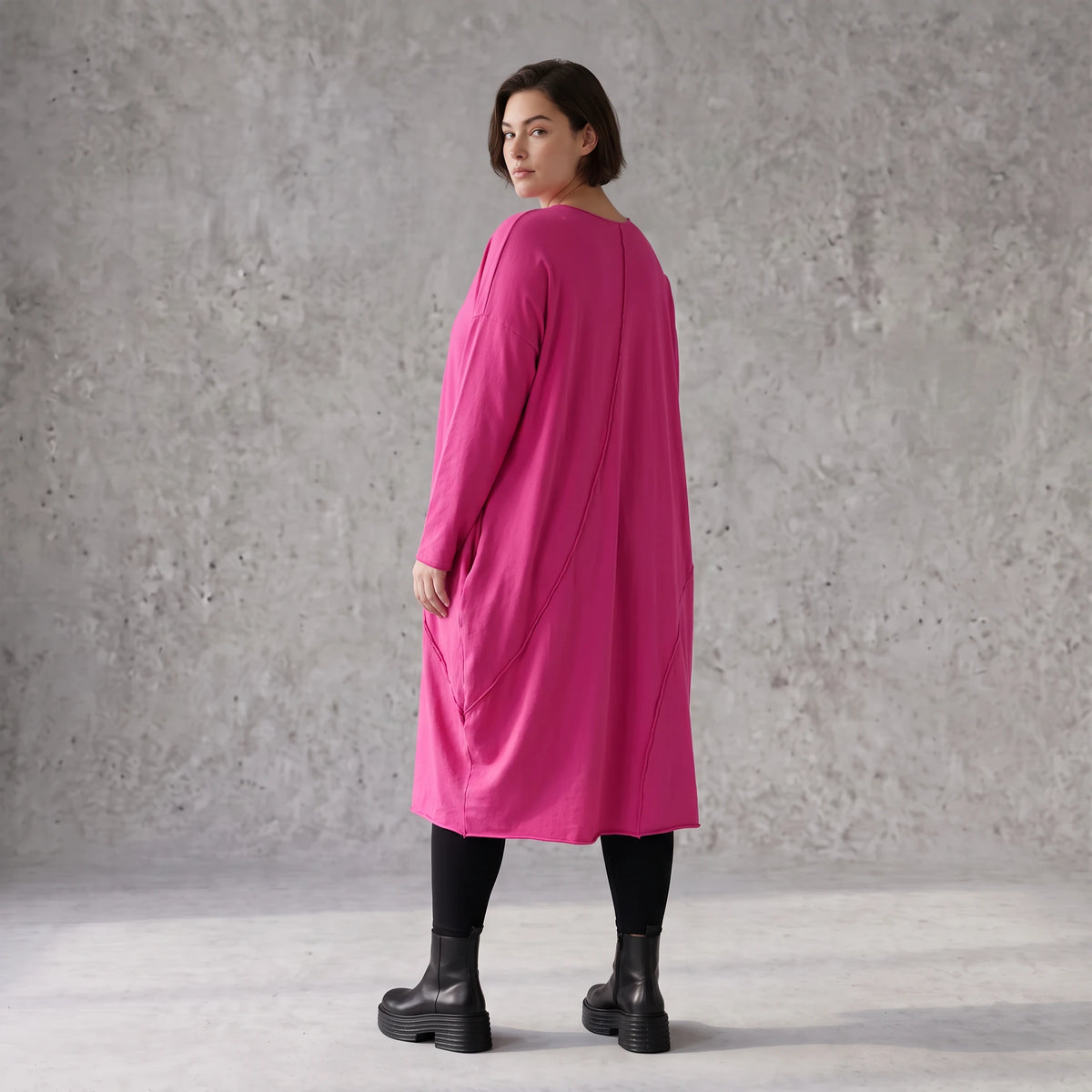 Altrosa Ballonkleid aus weichem French Terry mit Stretch und Faltennaht in Ballonform