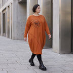 Rostbraunes Ballonkleid aus French Terry mit Stretch und Faltennaht in lässiger Form