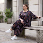 Bigshirt in A-Linie aus Satin mit Schwarz/Violett/Braun Print Rundhals und 7/8-Arm
