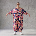 Satinshirt in Rose/Blau/Pink mit floralem Print in A-Linie fließend und weich fallend