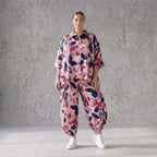 Ballonhose aus Satin mit Blumenprint in Rose/Blau/Pink mit Gummibund und Beuteltaschen