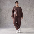 Lässige Oversizedhose aus French Terry mit Smileyprint und gesmoktem Saum extra lang